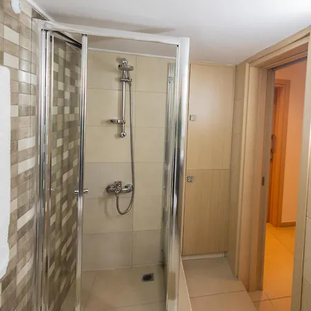 Lap Of Luxury 公寓 利马索尔