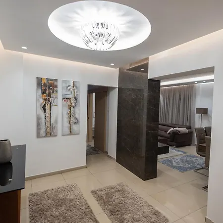 Lap Of Luxury * リマソール