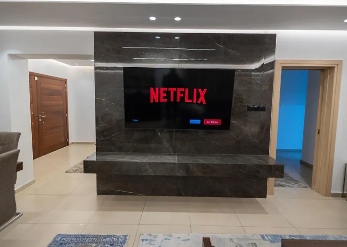 Lap Of Luxury * Lemesos