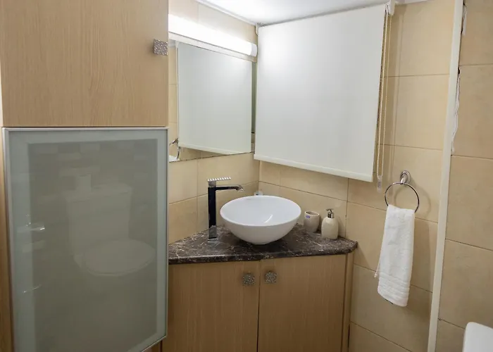 Lap Of Luxury * Lemesos