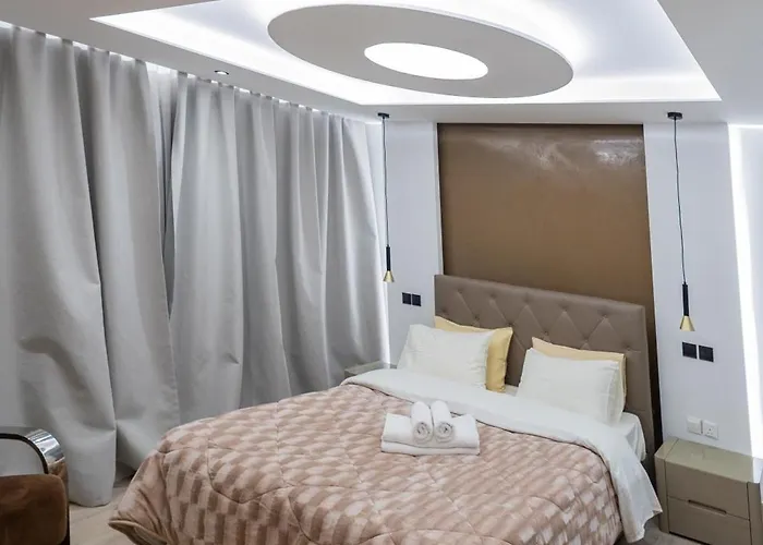 Lap Of Luxury Apartmán