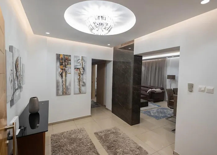 Lap Of Luxury * Limasol